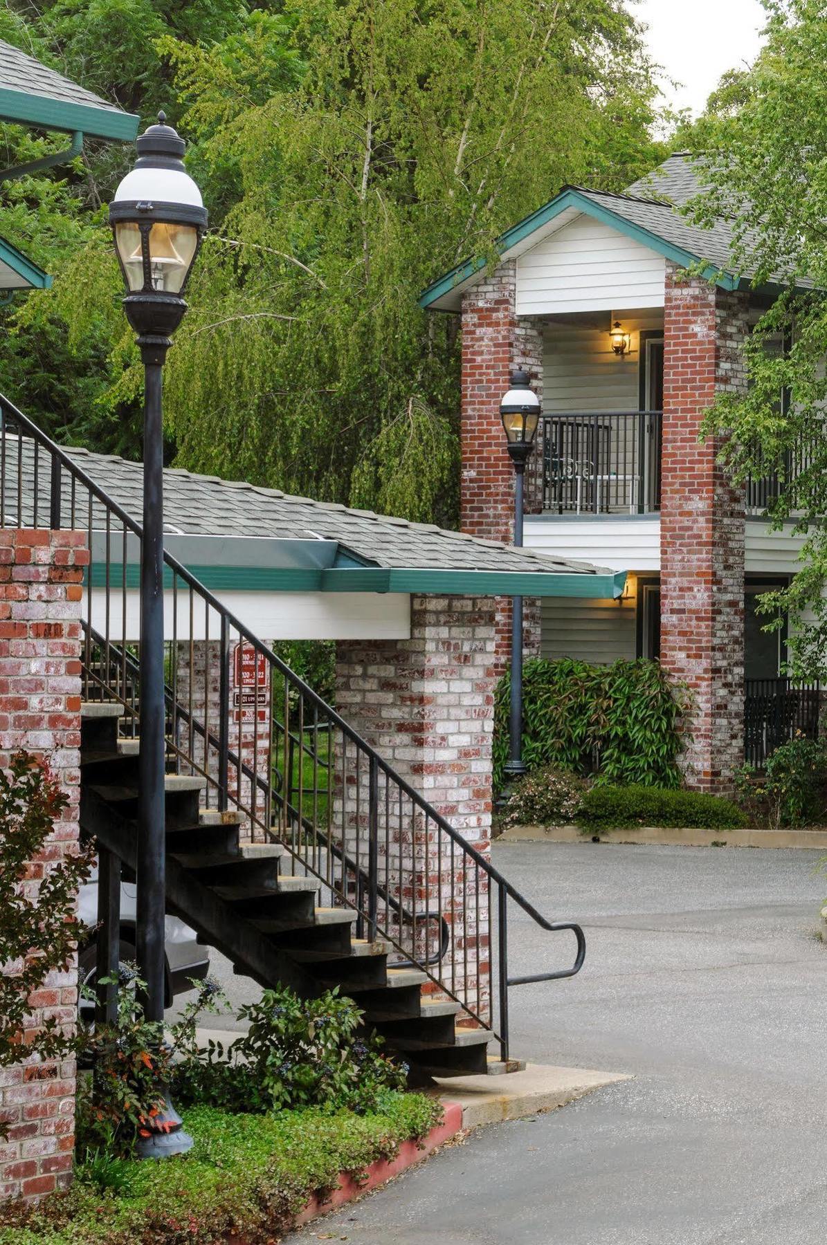 Grass Valley Courtyard Suites Zewnętrze zdjęcie