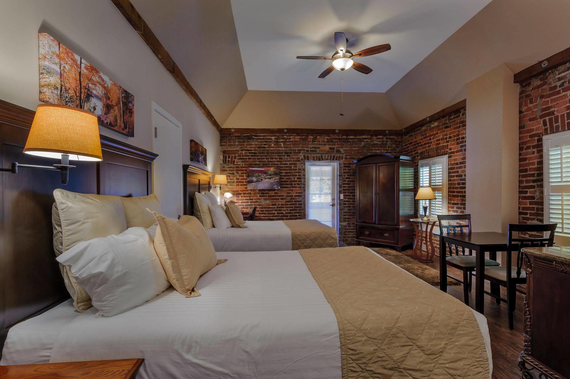 Grass Valley Courtyard Suites Zewnętrze zdjęcie